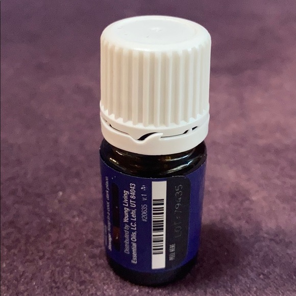 Young Living Loyalty Essential Oil - MOVED - Picture 3 of 3